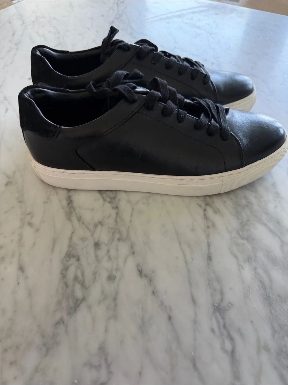 ✨like New✨Nordstrom Black Leather Low-Top Sneakers with White Sole